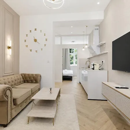 Boutique 1br In Downtown Μπρατισλάβα